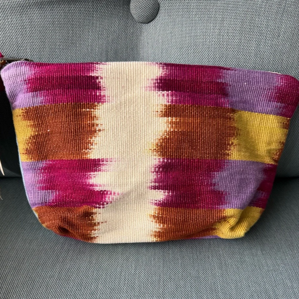 Mercado Global Rosa Tote & Cristina Cosmetic Pouch in Raspberry Paleta - Picture 8 of 16